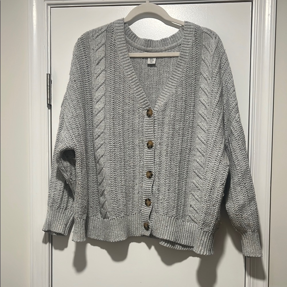 cupcakes & cashmere Light Gray Cable Knit Cardigan